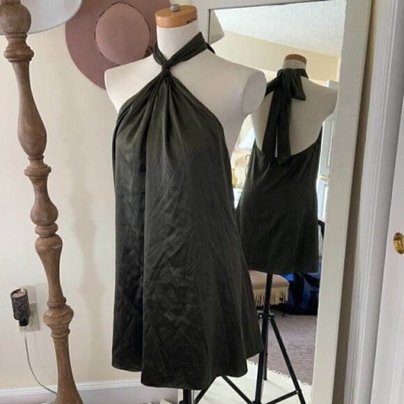 Alice + Olivia Dresses & Skirts - Alice + Olivia Olive Green Keyhole Halter Dress